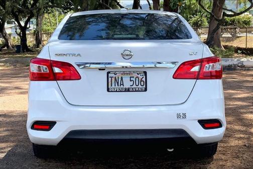 Cloud White 2018 Nissan Sentra SV