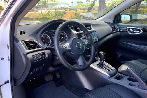 Cloud White 2018 Nissan Sentra SV
