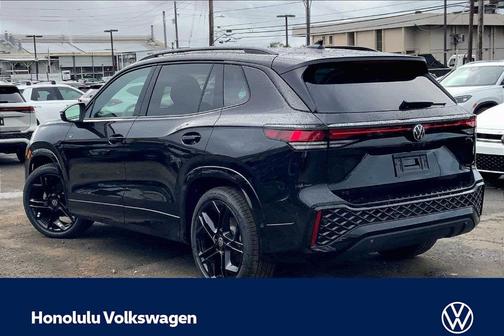 Deep Black Pearl Effect 2026 Volkswagen Tiguan 2.0T SE R-Line Black