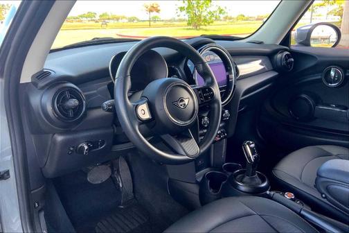 2022 MINI Hardtop Cooper