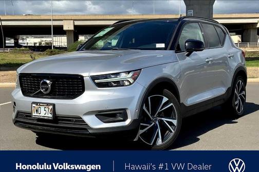 2019 Volvo XC40 T4 R-Design