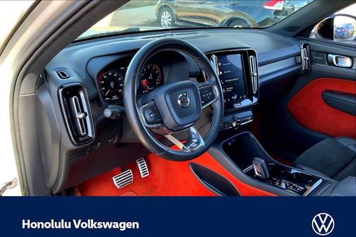 2019 Volvo XC40 T4 R-Design