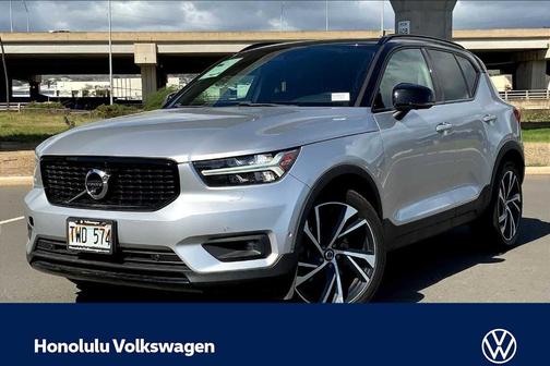2019 Volvo XC40 T4 R-Design