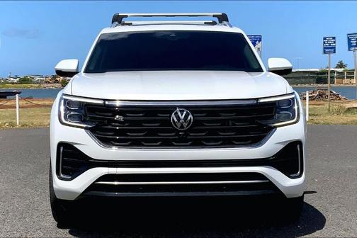 Opal White Pearl Effect 2025 Volkswagen Atlas 2.0T SEL Premium R-Line