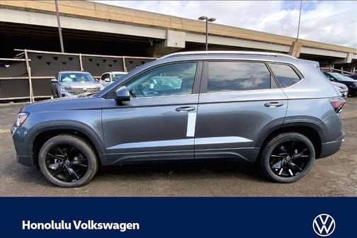 Platinum Gray Metallic 2026 Volkswagen Taos 1.5T SE