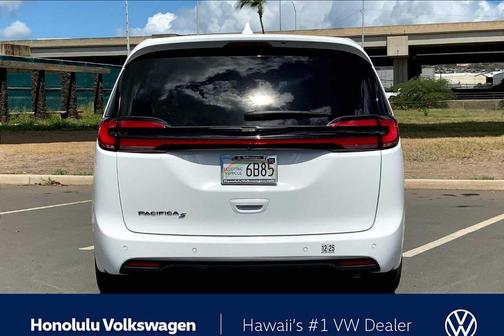 2022 Chrysler Pacifica Hybrid Touring L