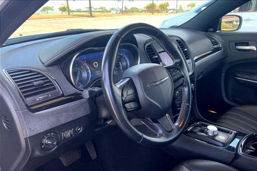 2021 Chrysler 300 S