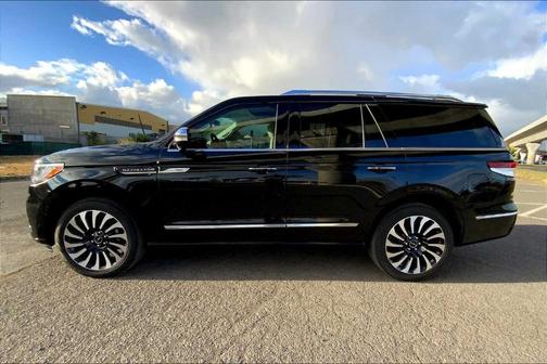 2022 Lincoln Navigator Black Label