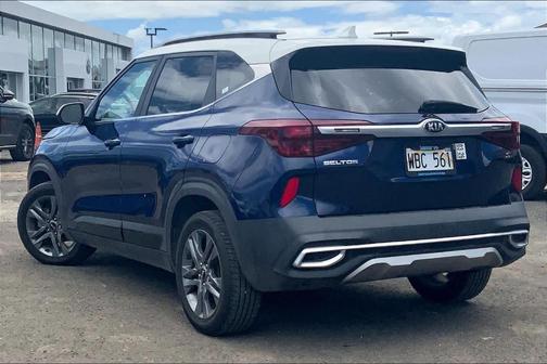 Dark Ocean Blue / White Roof 2021 Kia Seltos S