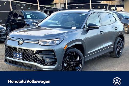 Platinum Gray Metallic 2026 Volkswagen Tiguan 2.0T SE R-Line Black