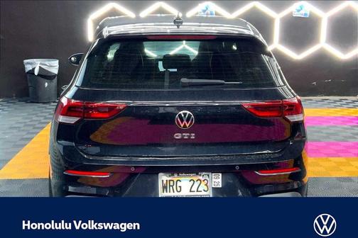 2022 Volkswagen Golf GTI 2.0T Autobahn