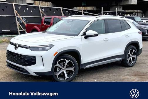 Pure White 2026 Volkswagen Tiguan 2.0T SE