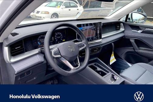 Pure White 2026 Volkswagen Tiguan 2.0T SE
