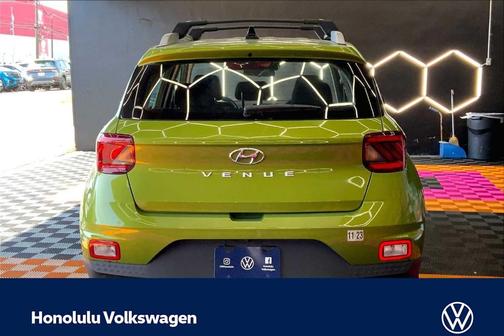 2022 Hyundai VENUE SEL