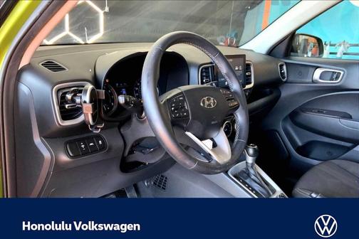 2022 Hyundai VENUE SEL