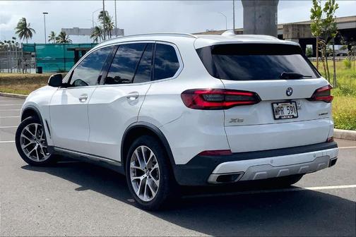 Alpine White 2022 BMW X5 sDrive40i