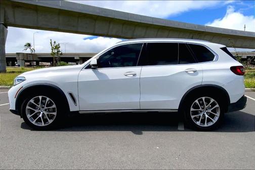 Alpine White 2022 BMW X5 sDrive40i