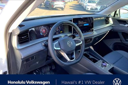 2025 Volkswagen Tiguan 2.0T SE