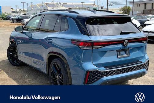 Monterey Blue Pearl 2026 Volkswagen Tiguan 2.0T SE R-Line Black