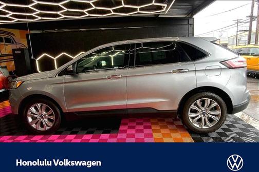 Iconic Silver Metallic 2022 Ford Edge Titanium