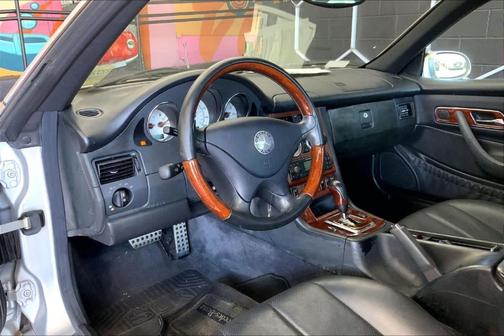 Brilliant Silver Metallic 2001 Mercedes-Benz SLK-Class Base
