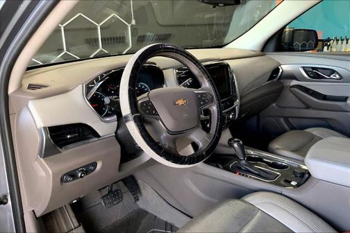 Satin Steel Metallic 2018 Chevrolet Traverse Premier