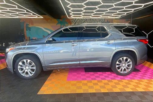 Satin Steel Metallic 2018 Chevrolet Traverse Premier