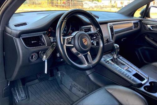 2017 Porsche Macan GTS