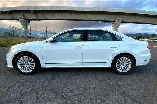 2017 Volkswagen Passat 1.8T SE