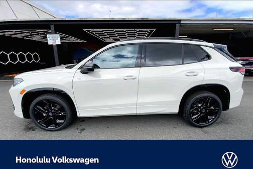 Sandstone 2026 Volkswagen Tiguan 2.0T SE R-Line Black