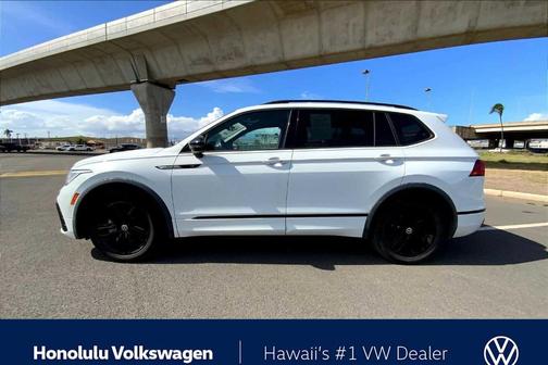 2022 Volkswagen Tiguan 2.0T SE R-Line Black
