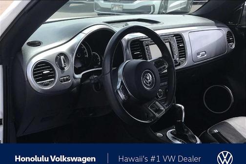 2014 Volkswagen Beetle Auto 1.8T w/Premium