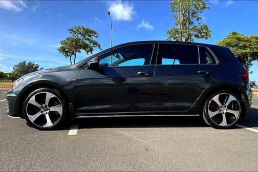 2017 Volkswagen Golf GTI S 4-Door