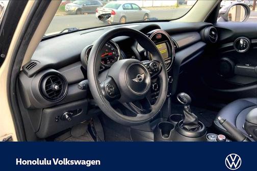 2017 MINI Hardtop Cooper