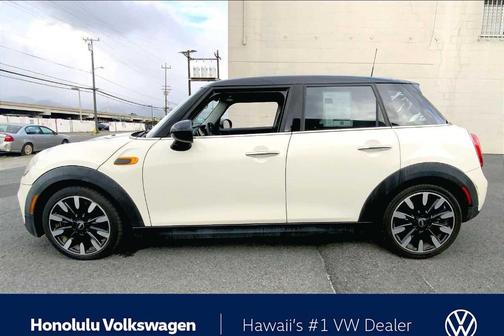 2017 MINI Hardtop Cooper