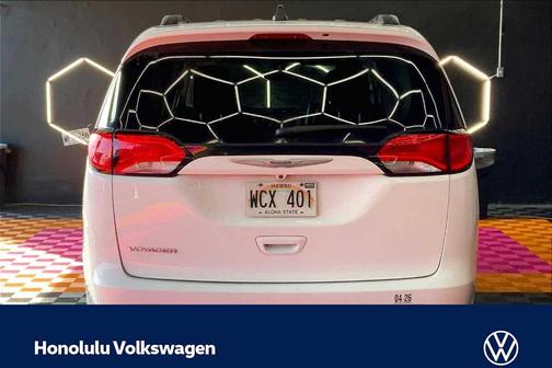 2021 Chrysler Voyager LXI