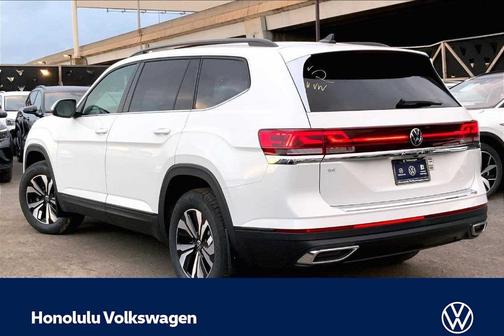 Opal White Pearl 2026 Volkswagen Atlas 2.0T SE