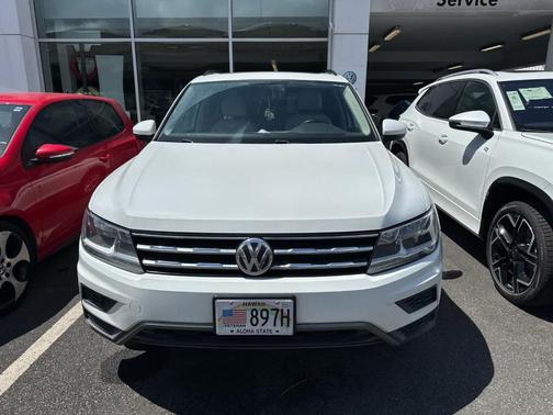 Pure White 2019 Volkswagen Tiguan 2.0T SE