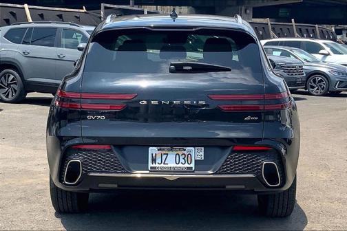 Vik Black 2022 Genesis GV70 2.5T