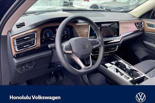 Deep Black Pearl Effect 2026 Volkswagen Atlas 2.0T SE W/TECHNOLOGY