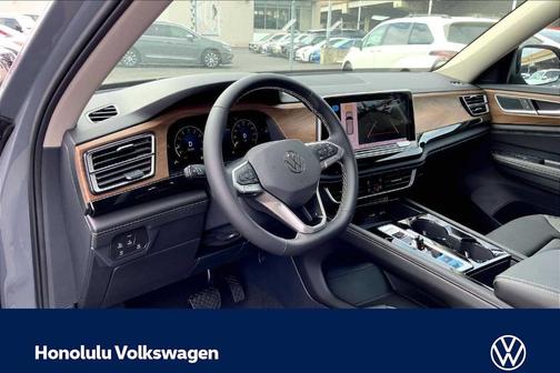 Pure Gray 2026 Volkswagen Atlas 2.0T SE W/TECHNOLOGY