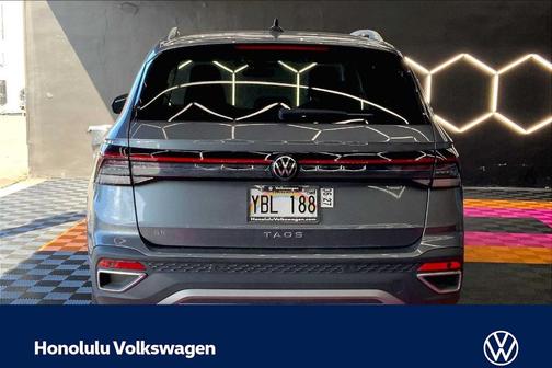 2025 Volkswagen Taos 1.5T SE