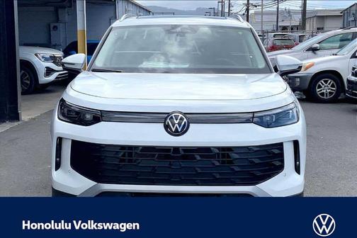 Pure White 2026 Volkswagen Tiguan 2.0T SE