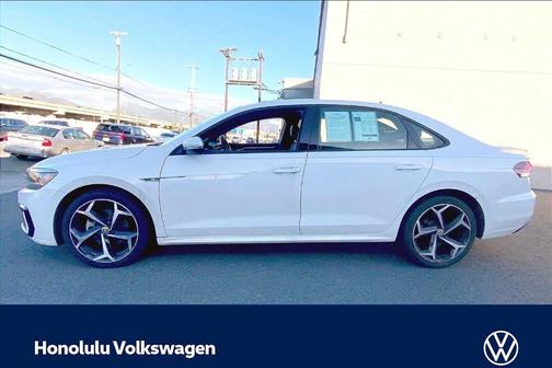 2021 Volkswagen Passat 2.0T R-Line