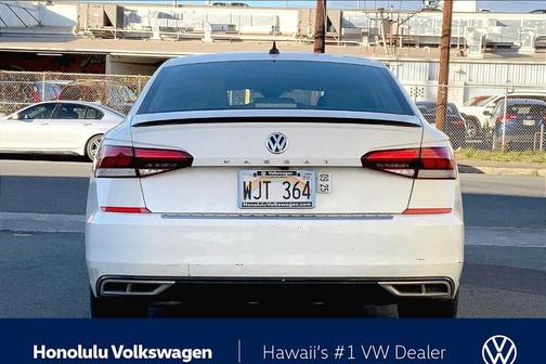 2021 Volkswagen Passat 2.0T R-Line