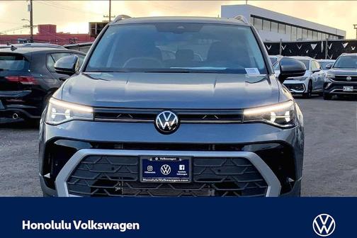 Platinum Gray Metallic 2026 Volkswagen Taos 1.5T SE