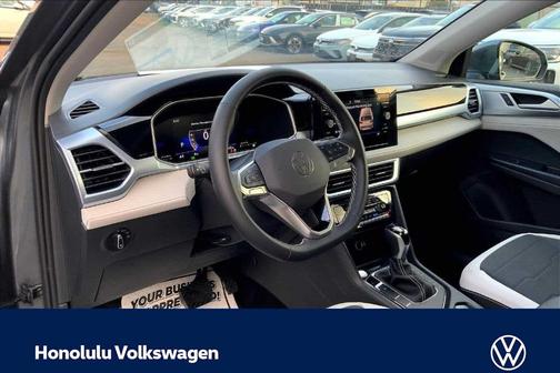 Platinum Gray Metallic 2026 Volkswagen Taos 1.5T SE