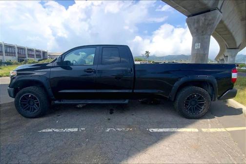 Midnight Black Metallic 2019 Toyota Tundra SR