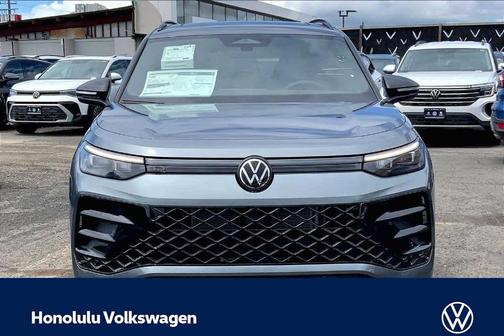 Platinum Gray Metallic 2026 Volkswagen Tiguan 2.0T SE R-Line Black
