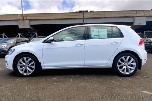 Pure White 2019 Volkswagen Golf 1.4T SE
